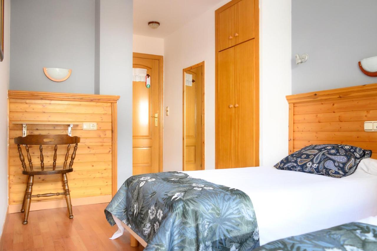 Hotel Merino Pas De La Casa Esterno foto